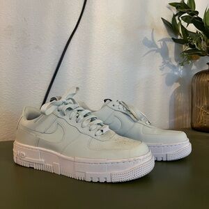 Nike Air Force 1 Pixels
